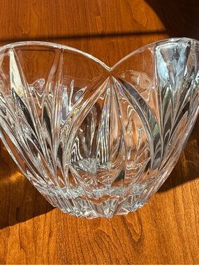 Block Crystal Wyndham 24% Lead Crystal Centerpiece Bowl Vintage Poland 9"